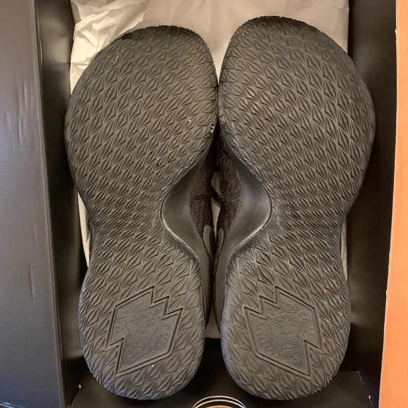 LEBRON XV🖤 - Picture 7 of 7